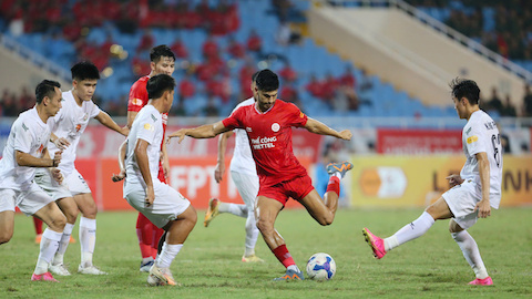 Sau vòng 3 V.League: Cú sốc mang tên Bình Định